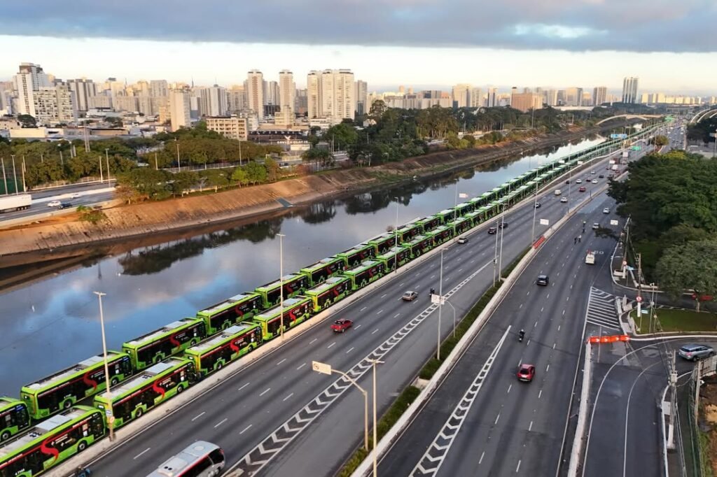 São Paulo entrega 500 ônibus elétricos de uma só vez e consolida a maior frota elétrica do transporte público brasileiro 10 São Paulo