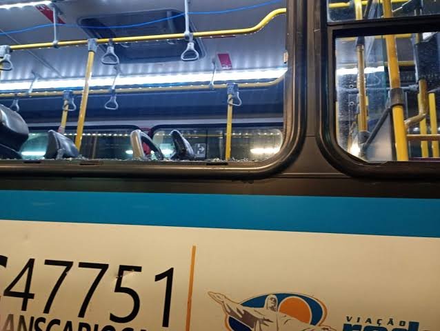 TST eleva frota mínima de ônibus para 80% durante a greve e fixa multa diária de R$ 100 mil ao sindicato no Rio 8 greve de ônibus