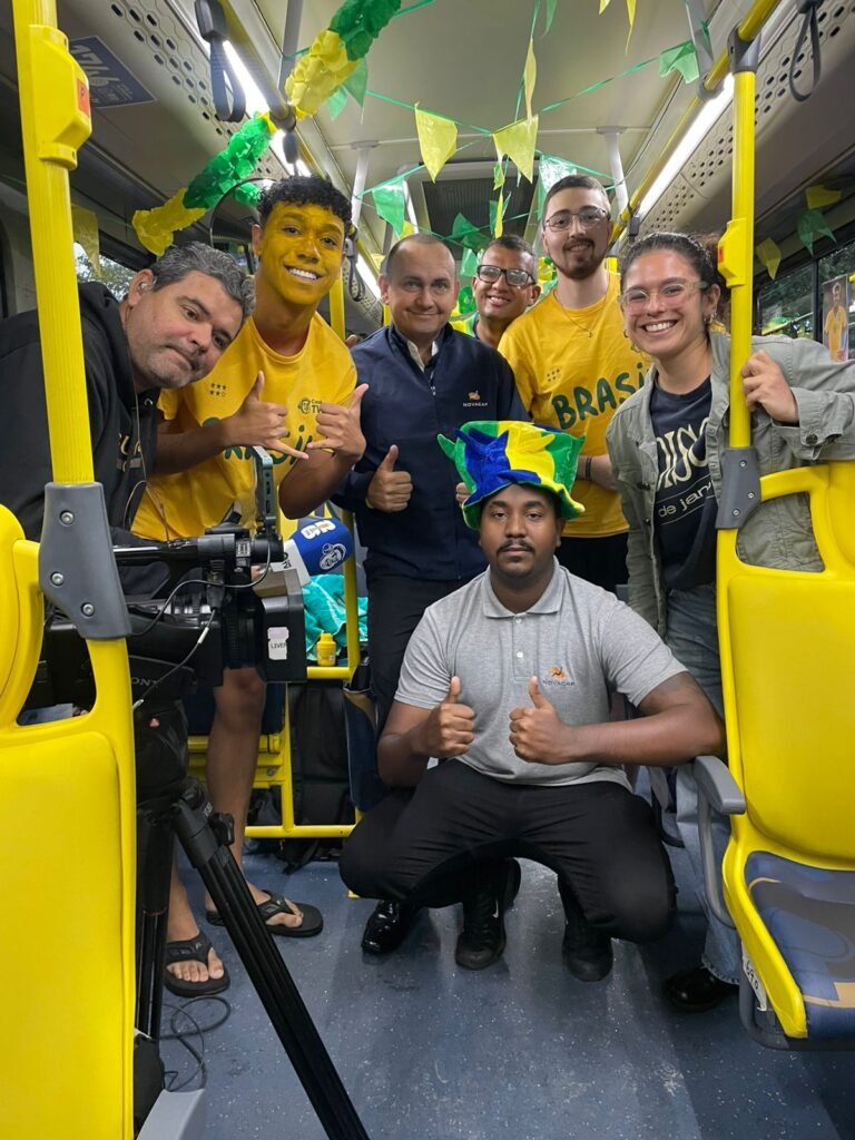 Viação Novacap e CazéTV levam o jogo do Brasil para dentro de ônibus no Rio de Janeiro 1 WhatsApp Image 2026 06 24 at 16.55.43