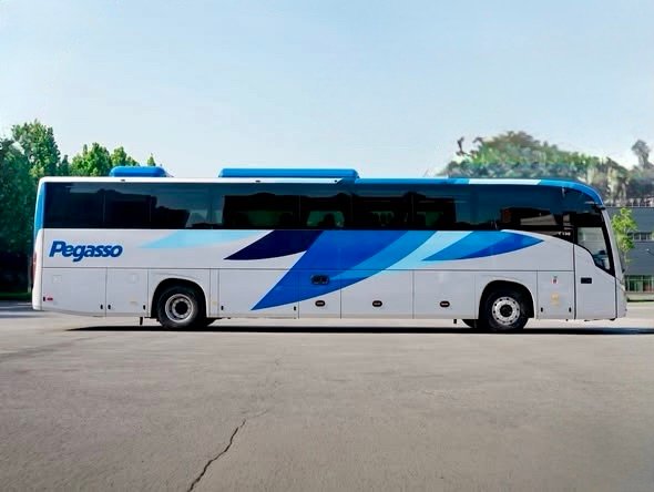 Yutong apresenta no México os novos T13E elétrico e T7 executivo para ampliar atuação no transporte premium 1 Yutong