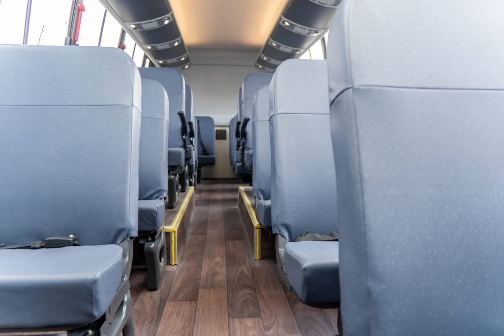 Confianza Transportes renova frota escolar de Macaé com 40 novos micro-ônibus Volare Fly 9 2 Volare