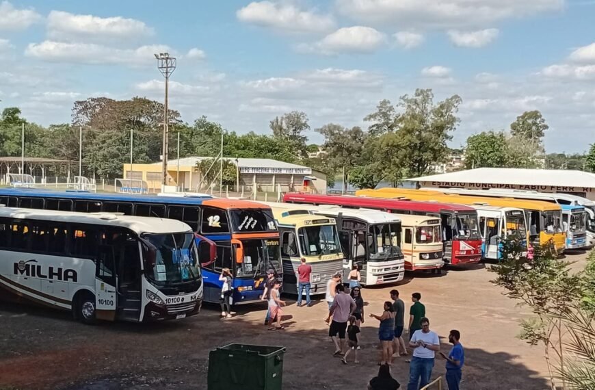 Red Bus Day