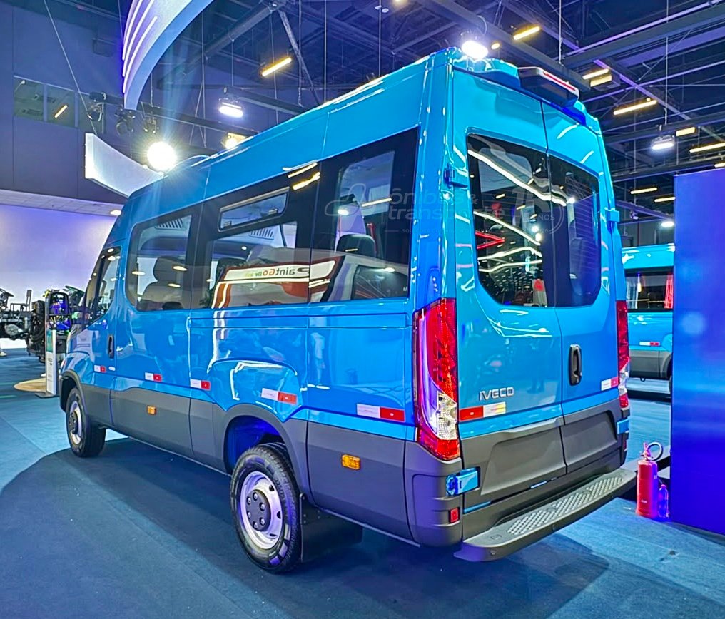 IVECO BUS amplia portfólio na Lat.Bus 2026 com novo chassi 17-210 e Daily Minibus automática 8 Iveco