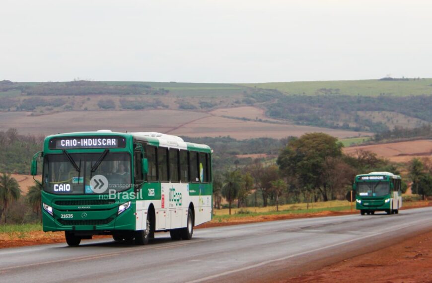 Novos ônibus com ar-condicionado que começaram a circular no transporte público de Salvador neste domingo