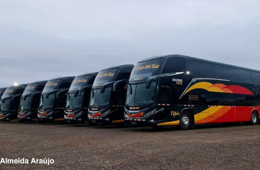 Cruz del Sur renova frota no Peru com novos Marcopolo Paradiso G8 1800 DD leito total sobre chassis Volvo B450R