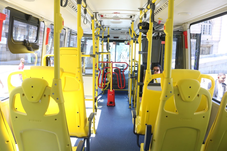 Novos micro-ônibus Caio Foz com chassi Volkswagen 9.180 OD Euro 6 entregues para linhas dos morros de Santos
